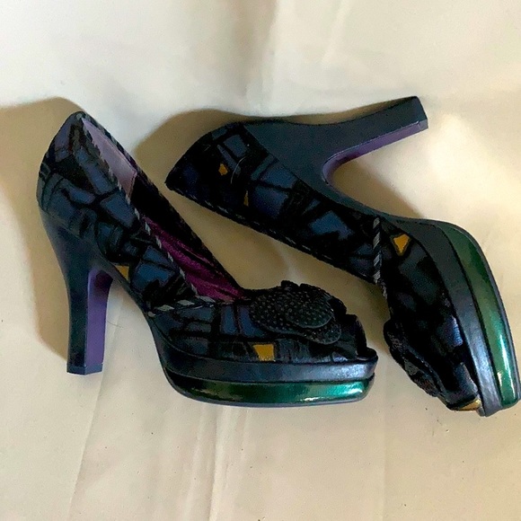 Poetic License Shoes - Picture 2 of 6